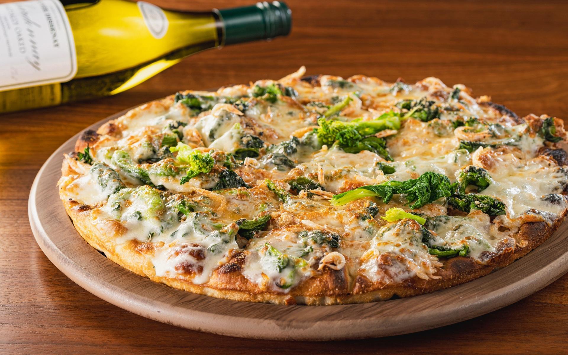 Nanohana and Sakura Ebi Pizza